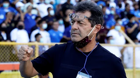 Hugo Pérez reveló las sorpresas que tendrá El Salvador en su gira por Asia