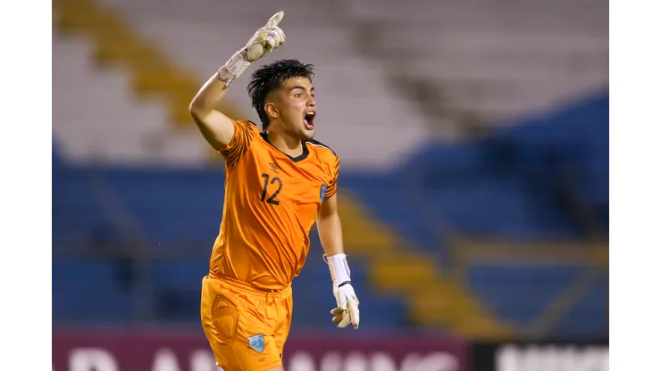 SAN PEDRO SULA, HONDURAS. JUNE 29th: Jorge Moreno #12 goalkeeper of Guatemala celebrates the goal during the quarterfinals match between Guatemala and Mexico as part of the 2022 Concacaf Under-20 Championship held at the Olimpico Metropolitano stadium in San Pedro Sula, Honduras. (PHOTO BY MIGUEL GUTIERREZ/CONCACAF/STRAFFON IMAGES/MANDATORY CREDIT/EDITORIAL USER/NOT FOR SALE/NOT ARCHIVE)