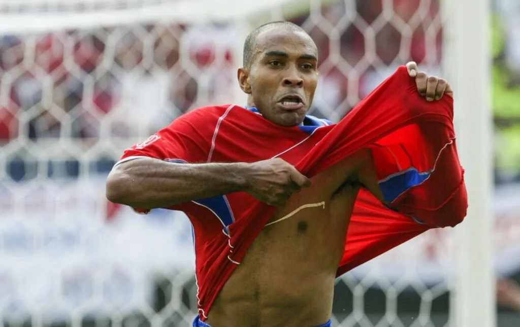 Mauricio Wright es el mejor defensor histórico de Centroamérica según el ChatGPT.