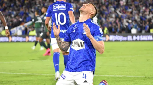 BOGOTÁ - COLOMBIA, 06-08-2022: Juan Vargas jugador de Millonarios celebra después de anotar el gol de su equipo durante partido entre Millonarios y Deportivo Cali por la fecha 6 de la Liga BetPlay DIMAYOR II 2022 jugado en el estadio Nemesio Camacho El Campín en Bogotá. / Juan Vargas Player of Millonarios celebrate after scoring the goal during match between Millonarios and Deportivo Cali for the for the date 6 as part of BetPlay DIMAYOR League II 2022 played at Nemeso Camacho El Campin stadium in Bogota city. Photo: VizzorImage / Felipe Caicedo / Staff