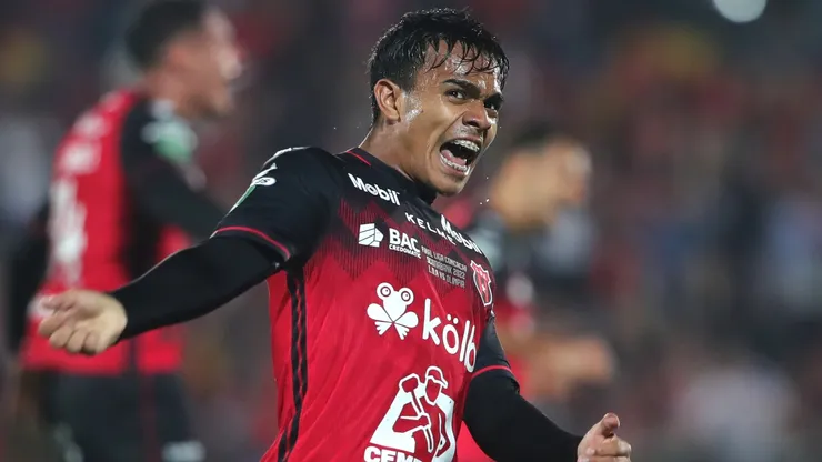 Aaron Suárez en el XI de futbolistas más prometedores del mundo