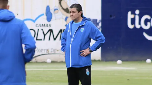 Luis Fernando Tena explicó por qué no convoca jugadores de Xelajú