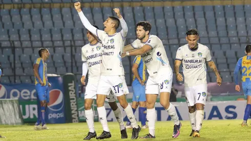 Comunicaciones anuncia la salida de uno de sus defensores (Comunicaciones)