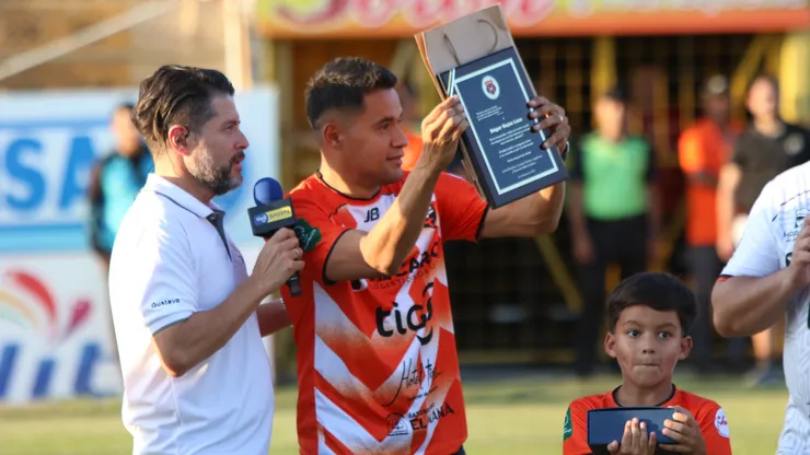 Oficial: hondureño Roger Rojas regresa al Puntarenas FC.