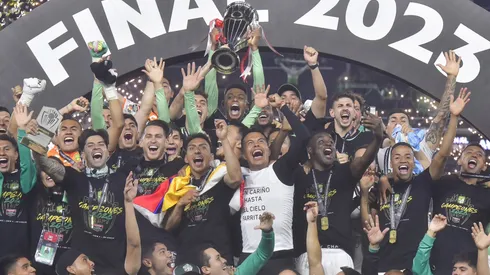 León de Joel Campbell es campeón de la Concachampions (León)