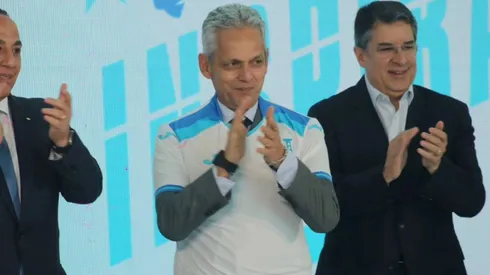 La Fenafuth presentó a Reinaldo Rueda como nuevo entrenador de Honduras (TVC)