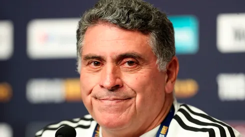 Luis Fernando Suárez cobrará toda la cláusula por su salida de Costa Rica.