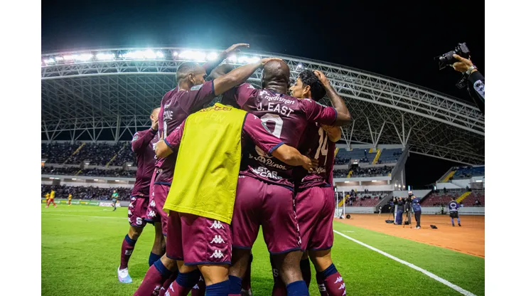 Saprissa va por el verdugo de Alajuelense en la Liga Concacaf