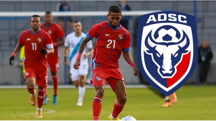 San Carlos oficializa la llegada de un seleccionado panameño