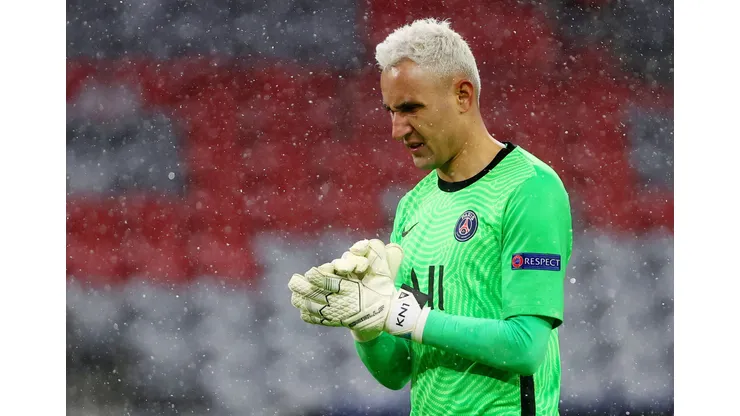 Soccer Football - Champions League - Quarter Final First Leg - Bayern Munich v Paris St Germain - Allianz Arena, Munich, Germany - April 7, 2021 Paris St Germain's Keylor Navas REUTERS/Kai Pfaffenbach
