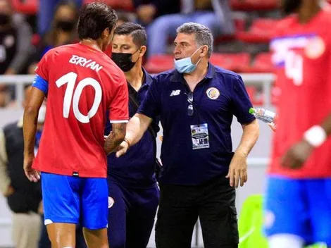 Luis Fernando Suárez le respondió a Bryan Ruiz y lo trató como un aficionado más