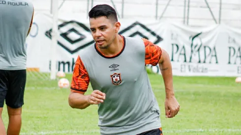 Alex Larín arremete contra su exentrenador en Alianza (El gráfico)