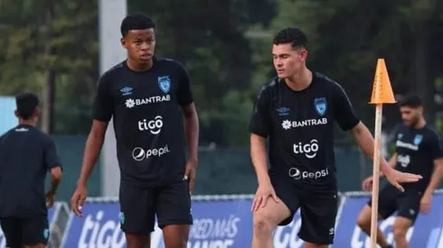 Jair Asprilla entenó con la Selección mayo de Guatemala.