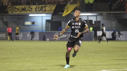 CAI le propinó una paliza a FAS por 5-0.