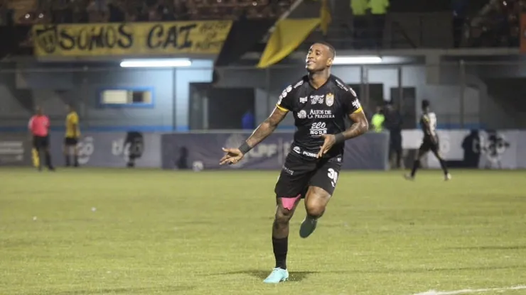 CAI le propinó una paliza a FAS por 5-0.