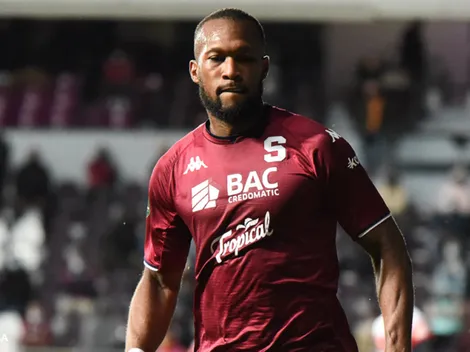 Kendall Waston lanzó un dardo a Alajuelense: "Esos fichajes bomba se apagan en una semana"
