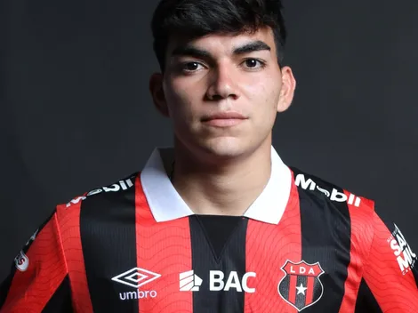 Leo Menjívar adelantó cuándo podría debutar con Alajuelense