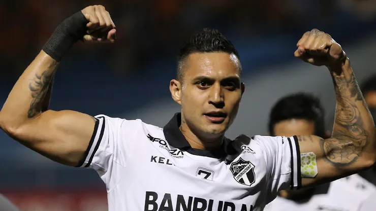Copa Centroamericana: Comunicaciones Avanza con Autoridad a Cuartos de Final