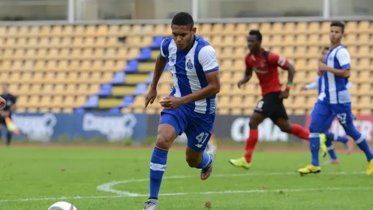 Gerente deportivo de la Universidad Católica aclaró porqué Ismael Díaz no está en Europa