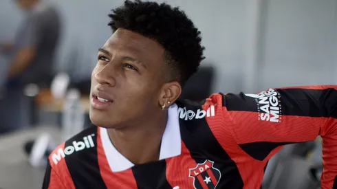 Josimar Alcócer recordó sus primeros pasos en Alajuelense.