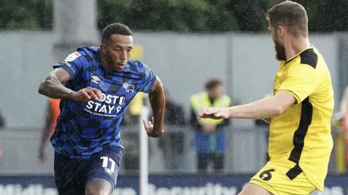 Titularidad y goleada para Nathaniel Méndez-Laing (Derby County)