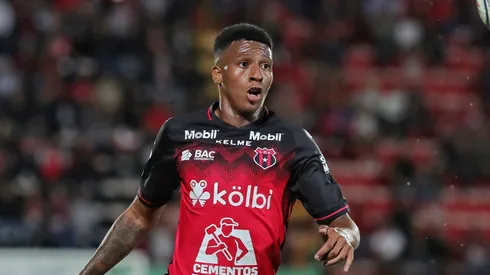 Josimar Alcócer jugará en Europa esta temporada 2023/24.