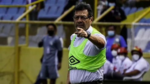 Hugo Pérez quiere una selección que esté bien físicamente.