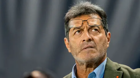 Hugo Pérez habló de su preocupación por el nivel físico de sus jugadores.