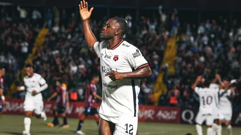 Alajuelense terminó con un invicto muy largo de Cartaginés.