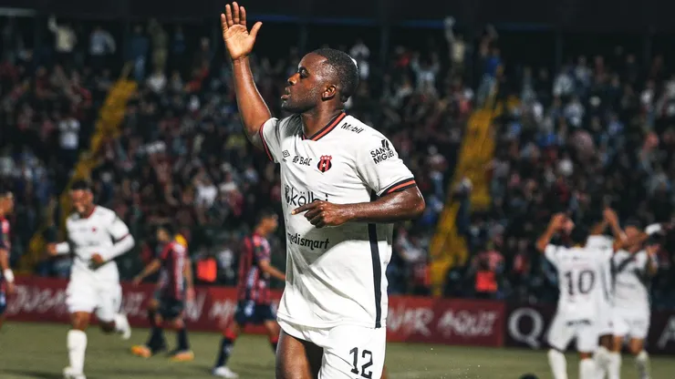 Alajuelense terminó con un invicto muy largo de Cartaginés.