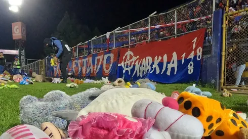 Lluvia de peluches en el Mario Camposeco: la razón detrás de esta campaña en el duelo de Xelajú ante Cobán Imperial