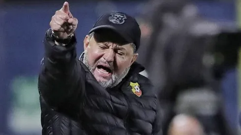 Jafet Soto se mostró muy molesto con el arbitraje.