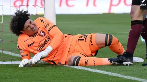 Guillermo Ochoa la vuelve a liar con este insólito registro