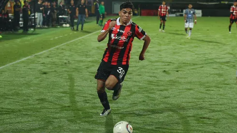 Leonardo Menjívar debutó con Liga Deportiva Alajuelense
