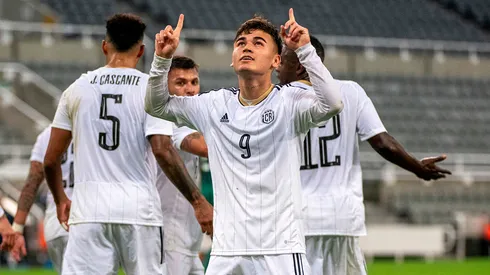 Cuerpo técnico y jugadores de Costa Rica se enteraron en el entretiempo del fallecimiento de Erick Rodríguez.