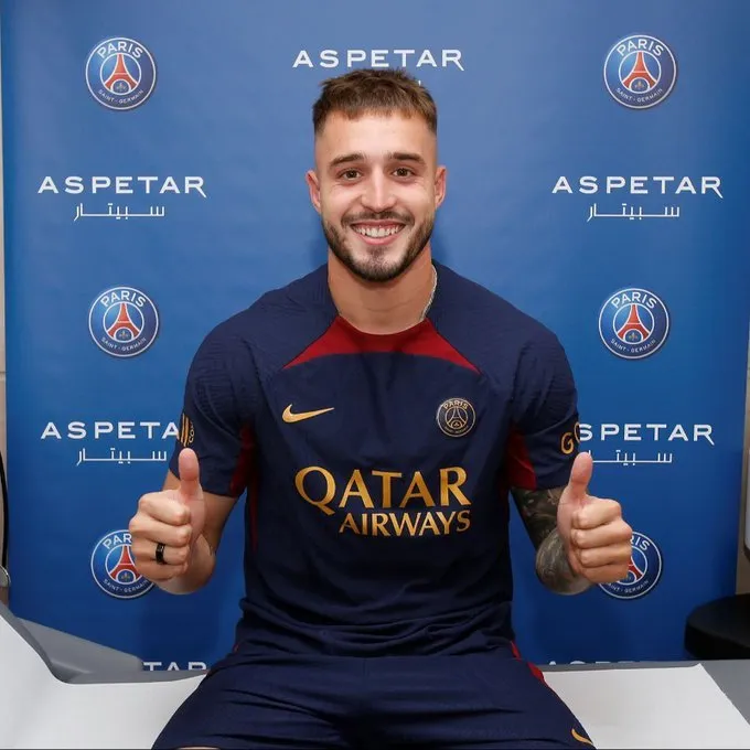 Arnau Tenas, portero del PSG