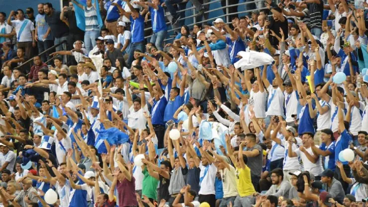 Guatemala se expone a una multa de parte de Concacaf (Soy 502)