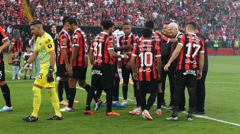 Liga Deportiva Alajuelense sufre duro castigo tras insultos racistas ante Deportivo Saprissa