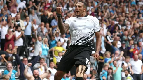 Nathaniel Méndez-Laing sigue destacándose para Guatemala en la League One en Inglaterra