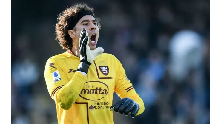 La sorpresa que se llevó Guillermo Ochoa en Europa con el Salernitana