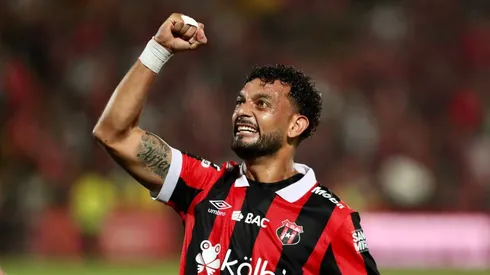 Michael Barrantes habló de las posibilidades que tiene de renovar su contrato en Alajuelense (La Nación)