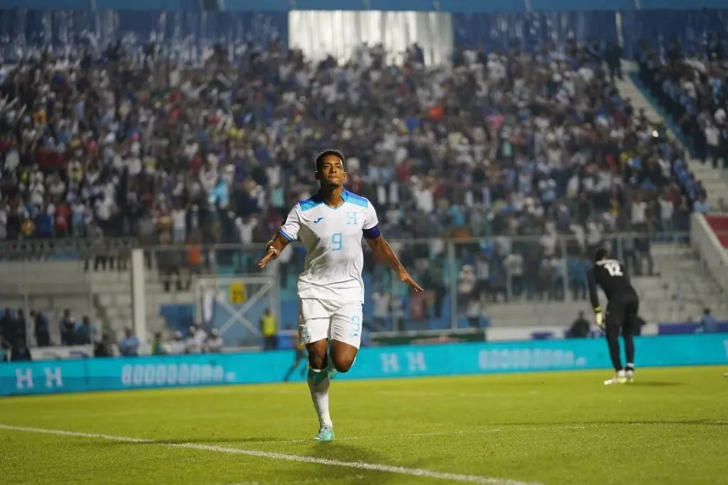 Anthony Lozano con la Selección de Honduras