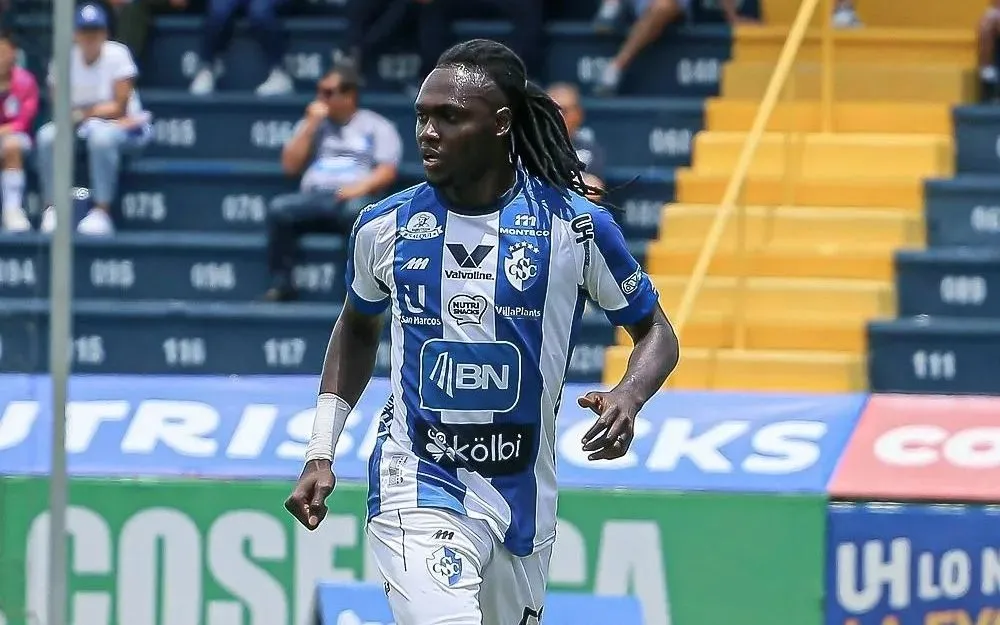 David tiene mucha experiencia en el fútbol costarricense.