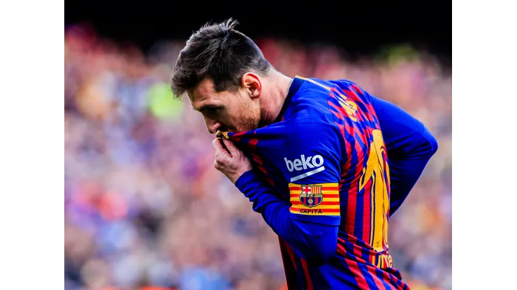 FIFA podría ayudar a Lionel Messi para que regrese al Barcelona