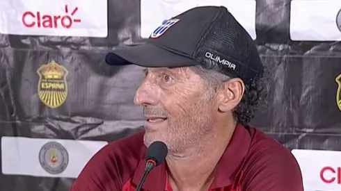 Pedro Troglio salió a la defensa del futbol de Honduras luego de ser eliminado ante Real Estelí (TVC)