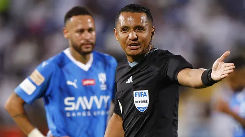 Iván Barton pitó el partido del equipo de Neymar en la Liga de Arabia Saudita (Getty Images)