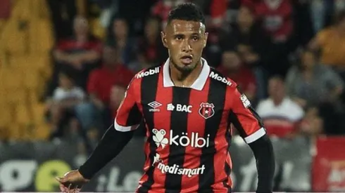 Alajuelense deberá remontar el global tras ser goleado (La Prensa)