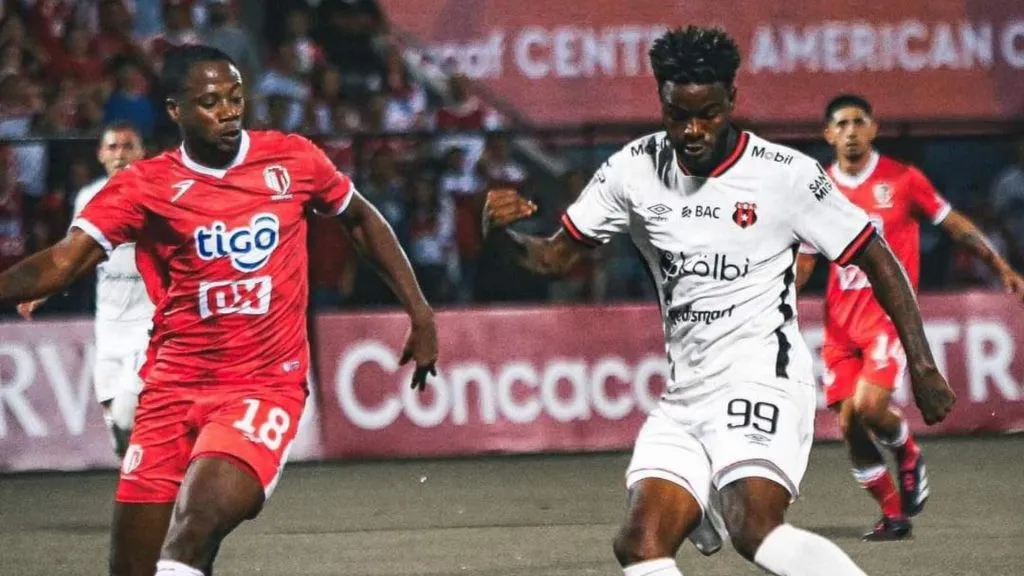 Alajuelense venció 3-0 a Real Estelí en la ida.