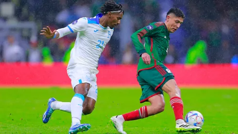 Importante medio mexicano justificó el tiempo de reposición en el Honduras vs México (Getty Images)