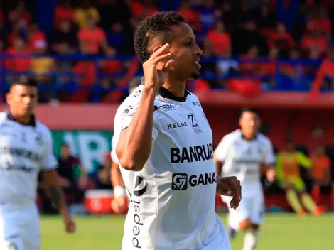 Comunicaciones venció 2-0 a Municipal en el Clásico 327 de Guatemala